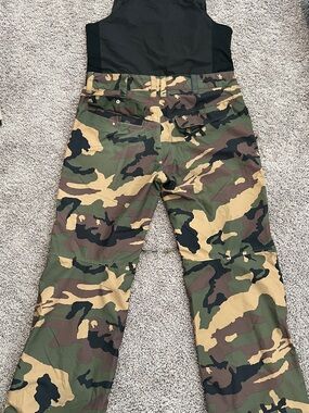 Aperture Camo 10k Waterproof Bib (Men's)